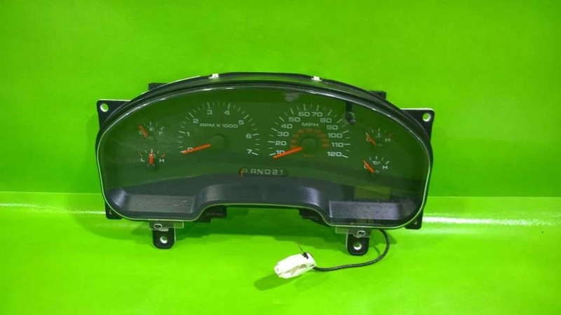 07 08 FORD F150 SPEEDOMETER CLUSTER 271K MILES OEM 4405-1