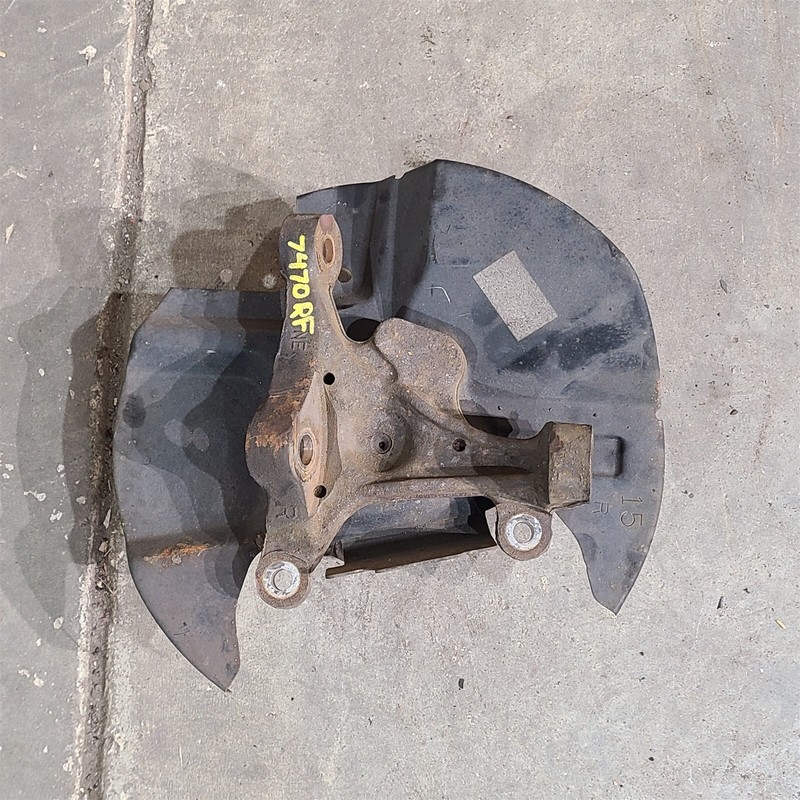 99-05 Mazda Miata Mx5 Passenger Front Spindle Hub Rh Aa7470