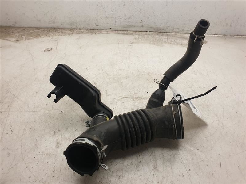13 14 15 16 17 18 TOYOTA AVALON 2.5L 4CYL AIR CLEANER RESONATOR TUBE ASSEMBLY