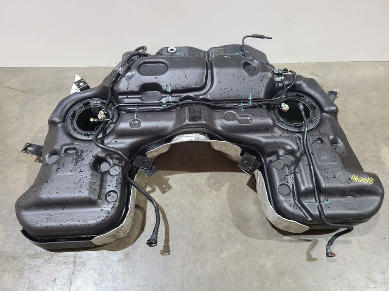 Fuel Tank Single Exhaust Fits 20-25 DURANGO 591432