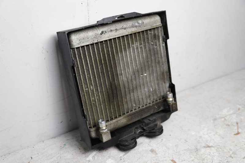 11-16 BMW 550I N63 4.4L RIGHT PASSENGER SIDE AUXILIARY COOLANT RADIATOR 7572542
