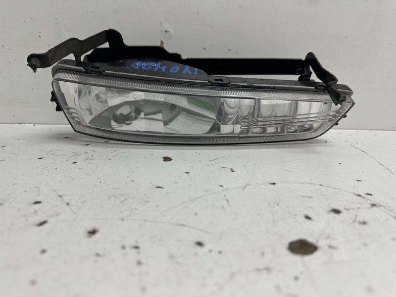 2006-2011 Hyundai Accent Front Right Passenger Foglamp Foglight Fog Lamp Light