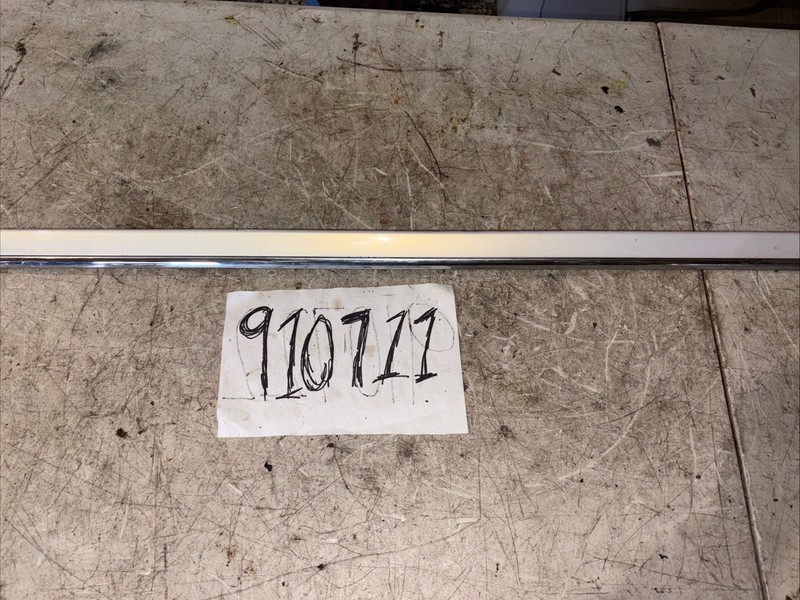 2006-11 Cadillac DTSRear Left Side Door Trim 25763295 OEM