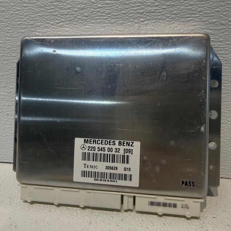 2000 - 2006 Mercedes W220 S430 S500 Air Airmatic Suspension Control Module Unit