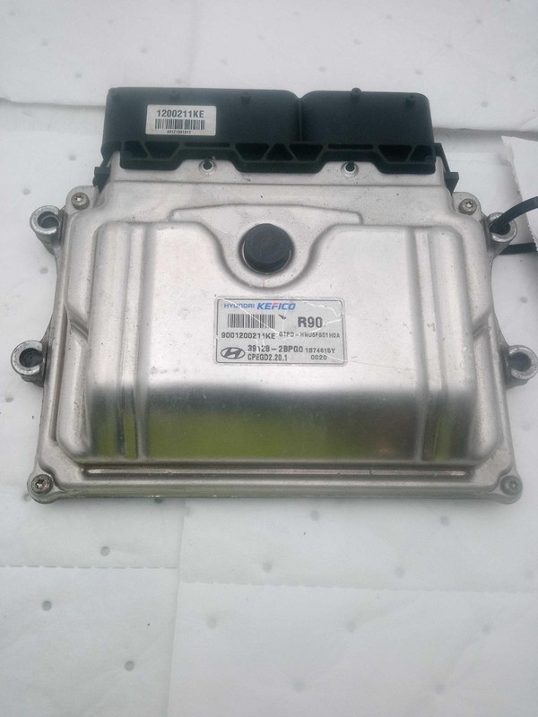 2018 Hyundai Elantra Engine Control Module ECM OEM 391282BPG0 76K Miles