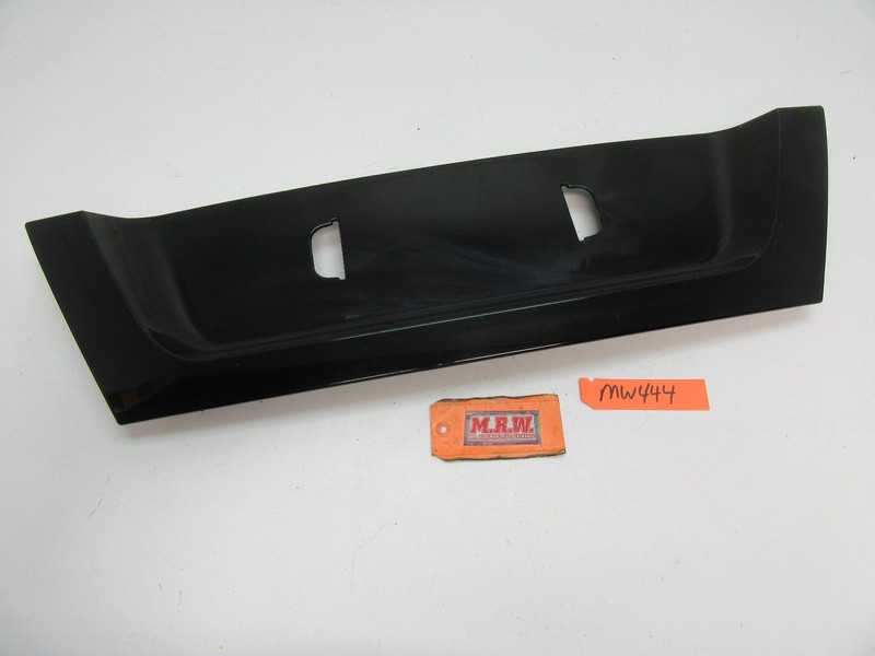 LICENSE PLATE HOLDER TRUNK FINISH PANEL BLACK TRIM PANEL 5283585 for 03 SAAB 9-5