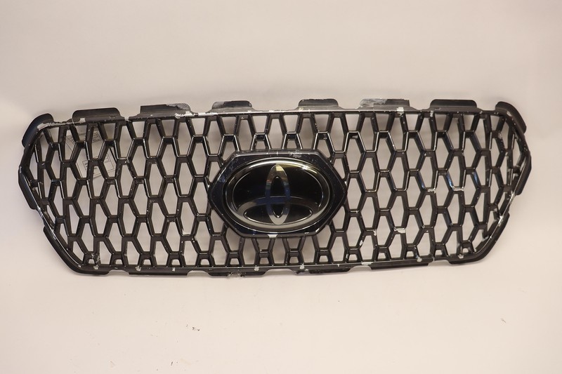 2018-2019 TOYOTA TACOMA FRONT BUMPER UPPER RADIATOR GRILL GRILLE OEM