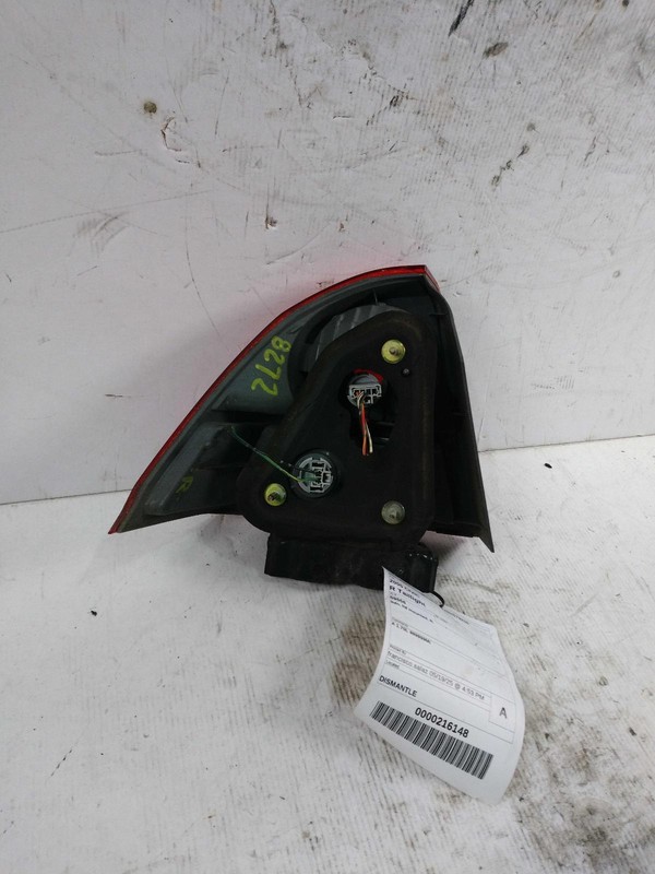 2005 Honda Civic Right Tail Light Assembly OEM 28717 Used 205K Miles