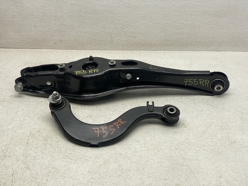 2022-2024 AUDI A3 REAR RIGHT PASSENGER SIDE CONTROL ARMOEM LOT755
