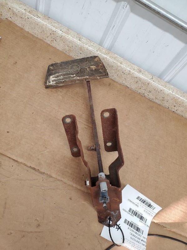 IMPALA1976 Pedal Brake/Clutch 289045