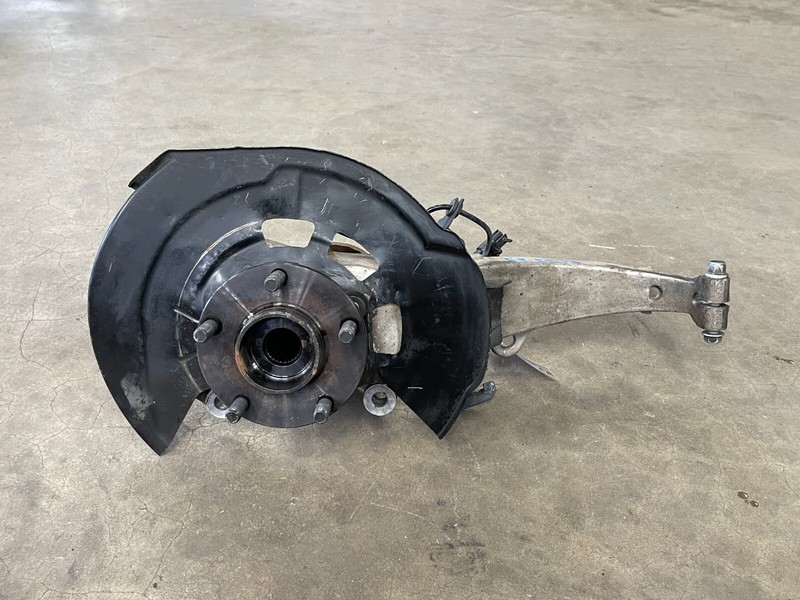 ⭐2017-2020 INFINITI Q60 RWD FRONT RIGHT SPINDLE KNUCKLE BEARING HUB OEM LOT2530