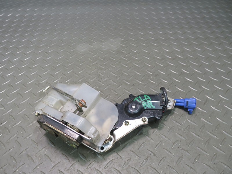 1991-1997 TOYOTA LAND CRUISER FJ80 REAR RIGHT DOOR LOCK LATCH ACTUATOR
