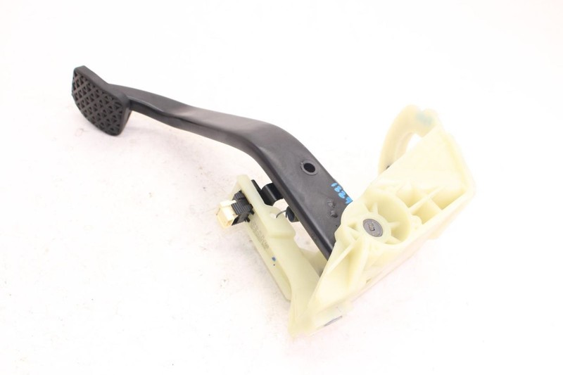 15-17 BMW M4 Coupe 3.0L Brake Pedal 35316859639