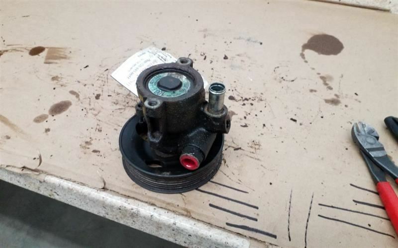 Power Steering Pump VIN J 8th Digit Includes City Fits 00-07 GOLF 110335