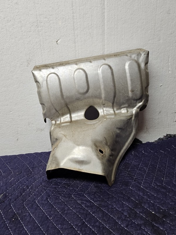 11-19 Ford Fiesta Exhaust Manifold Heat Shield Cover 9V21-9N454-AC OEM