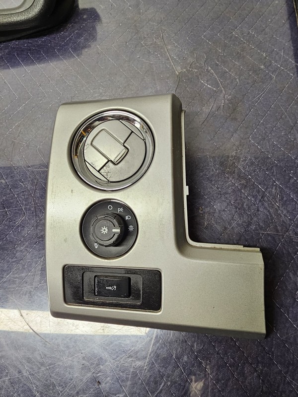 2009 -2014 Ford F150 Center Right Dash Air AC Vent Bezel Trim OEM