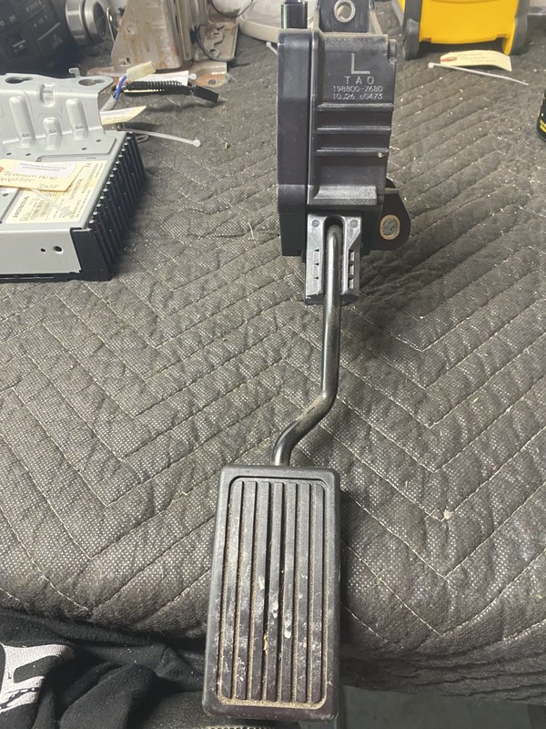 2008 HONDA ACCORD 3.5 EXL GAS PEDAL 198800-7680 OEM