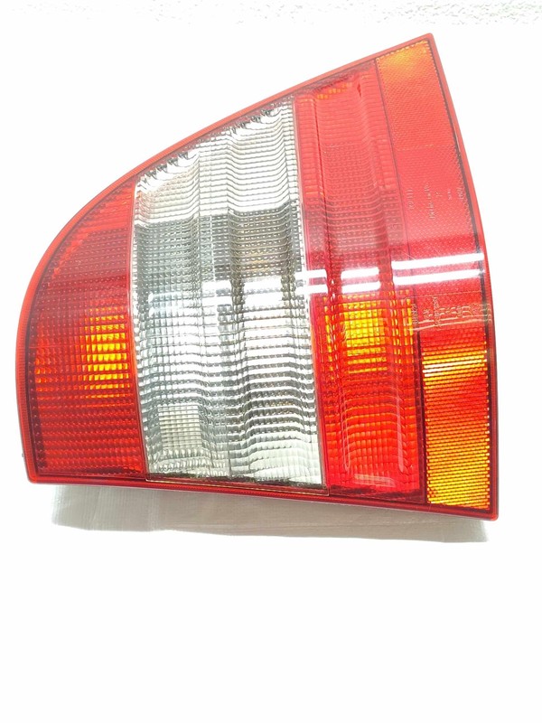 1998 Mercedes ML320 RH Passenger Tail Light Assembly Part# 1638200464
