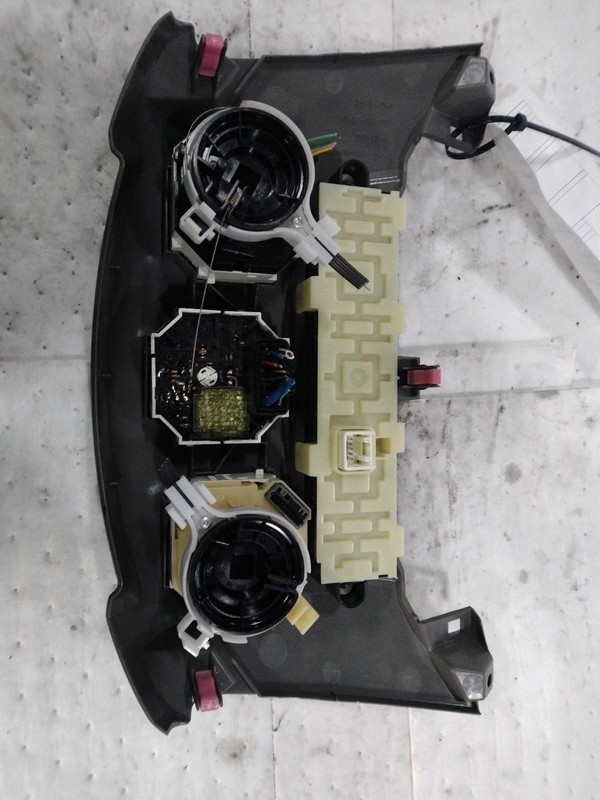 Used A/C Selector Switch fits: 2009 Toyota Rav4 manual Grade A