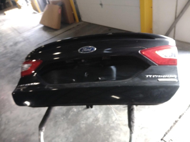 2015 Ford Fusion Deck Lid Trunk Lid Black OEM 318179 140K Miles