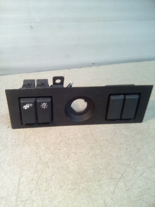 Volvo 82755995 Rocker Switch Panel