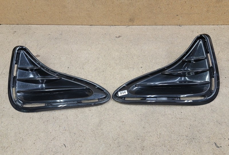 2017 - 2019 TOYOTA COROLLA LE Front Bumper Fog Lamp Hole Covers Set LH & RH OEM
