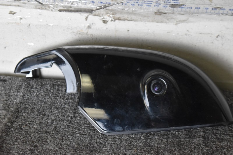 SIDE MIRROR TRIM WITH CAMMERA LEFT FACTORY OEM