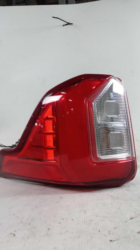 2020 Ford Explorer Right Tail Light Assembly Black OEM 684941 69K Miles