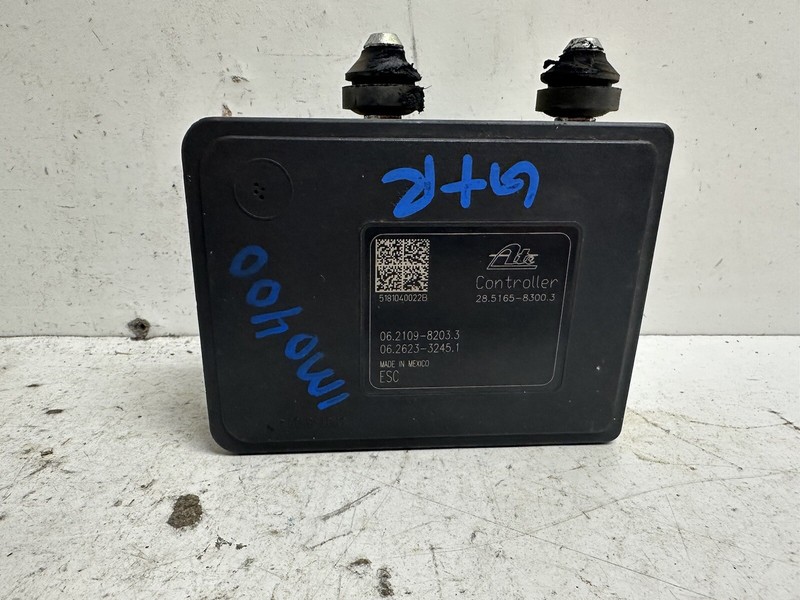 2018 Subaru Legacy ABS Anti Lock Brakes Pump Brake Actuator & Modulator