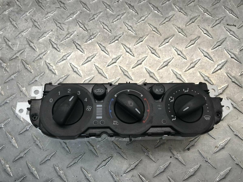 14-18 FORD TRANSIT CONNECT TEMPERATURE CONTROL OEM 655-02602