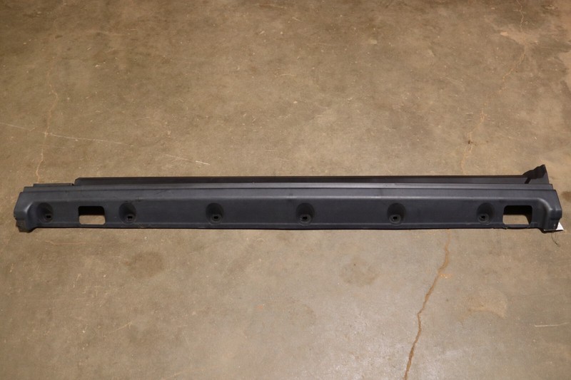 2003-2012 RANGE ROVER LEFT DRIVER SIDE ROCKER PANEL MOLDING SKIRT OEM