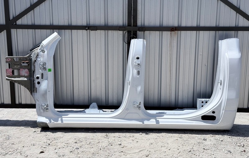 ✅ 2019-2026 RAM 1500 Crew Cab OEM LEFT BODY SIDE APERTURE OUTER CABIN PANEL CUT