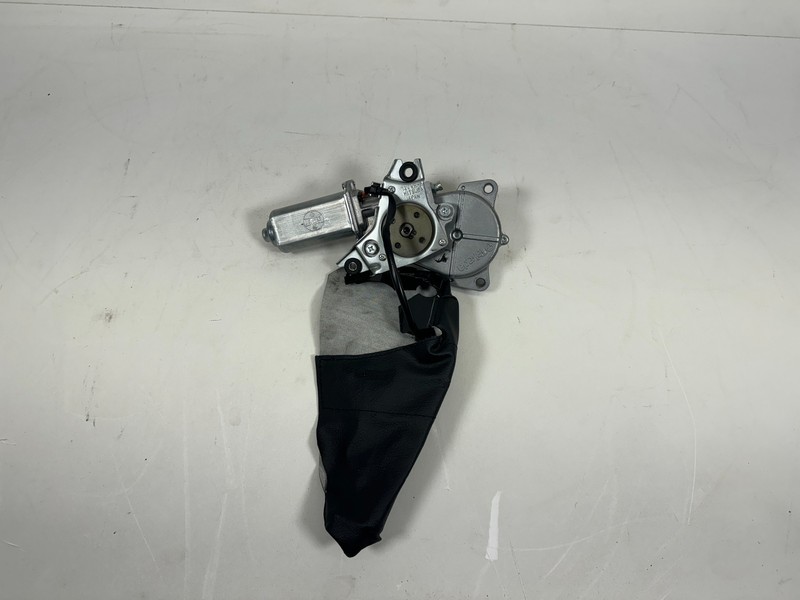2007 Nissan 350Z Driver Left Convertible Soft Top Lift Motor OEM