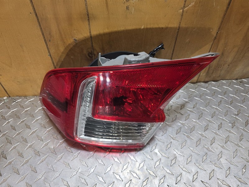 2012 2013 2014 Toyota Camry Driver Left Outer Tail Light Tail Lamp Oem Tested