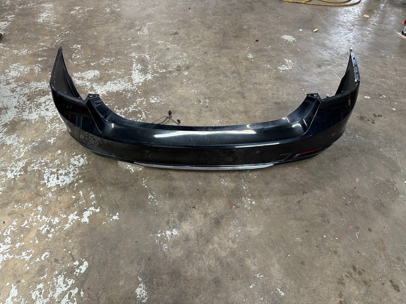 12-16 BMW F3032OI 328I 33OI REAR BUMPER COVER W PARK SENSOR 475 OEM
