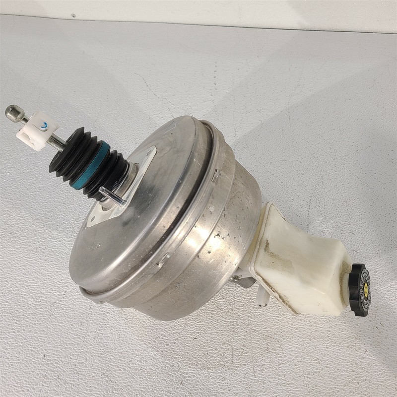 16-18 Camaro Ss Brake Vacuum Booster With Master Cylinder AA6887