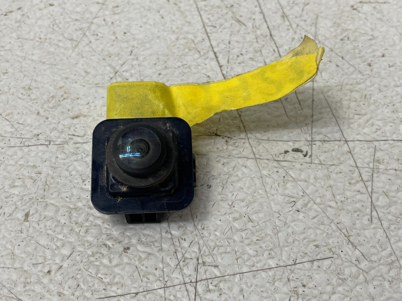 12-13 Land Range Rover Evoque Rear View Reverse Backup Parking Camera 1422 OEM