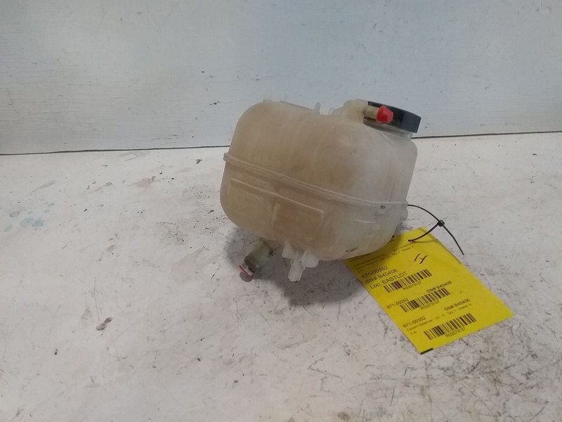 Coolant Reservoir Fits 14-18 CHEROKEE 3373137