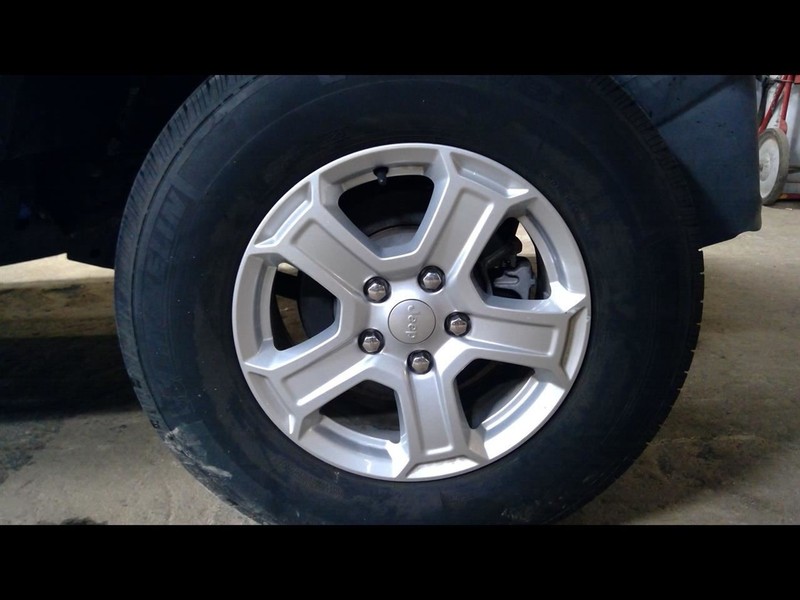 Rim Wheel 17x7-1/2 Aluminum 5 Straight Spoke Fits 18-23 WRANGLER 1660439