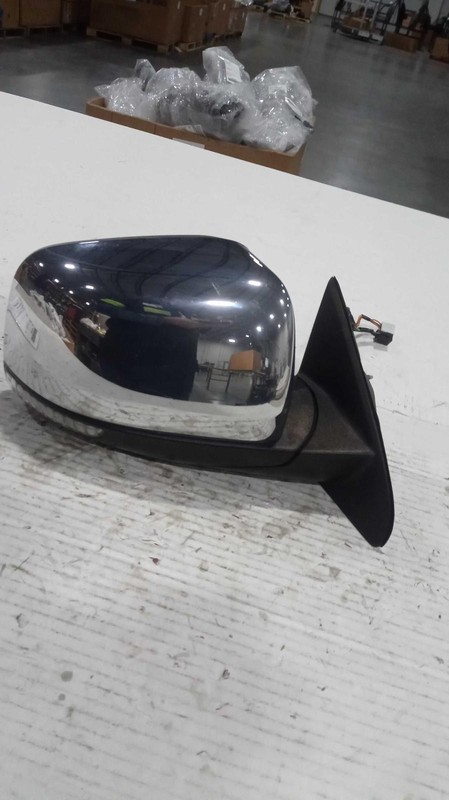 2015 Jeep Grand Cherokee Right Door Mirror Assembly Black OEM Used 39920