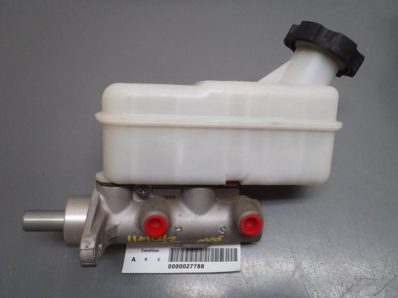 Brake Master Cylinder 58510-4D500 Fits 2007-2011 Kia Sedona 79062