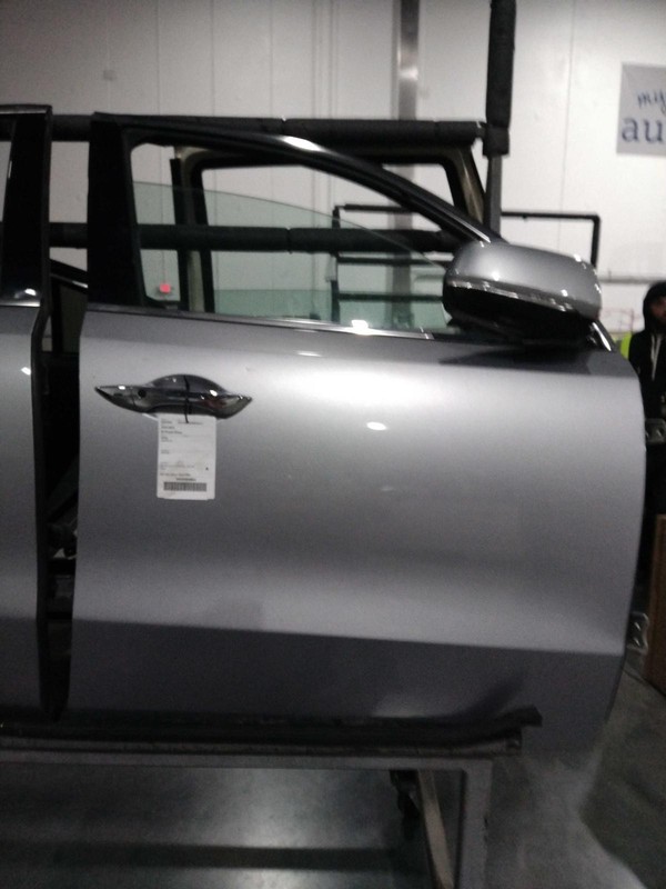 2016 Acura MDX Right Door Silver Used OEM - Two Dings, 108k Miles