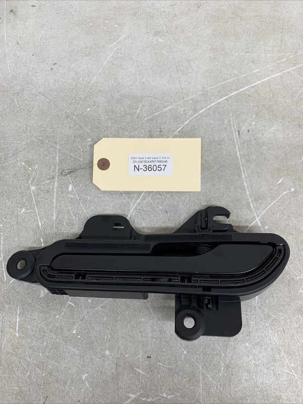 2024-2025 TESLA MODEL 3 Y LEFT DRIVER SIDE EXTERIOR DOOR HANDLE OEM 36057 B41
