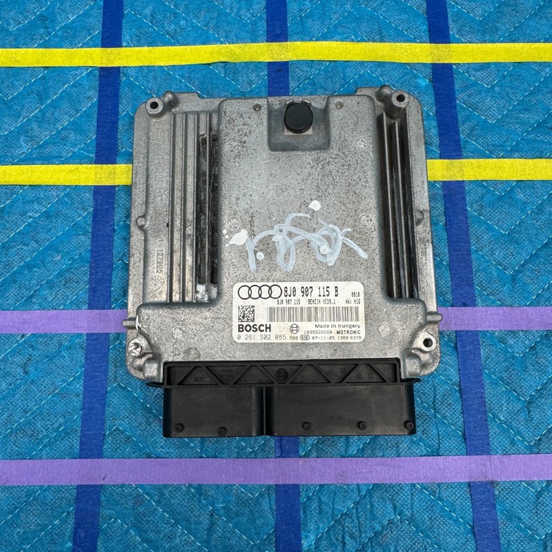 2008–2009 Audi TT Roadster Convertible Engine Control Unit ECU OEM 8J0907115B