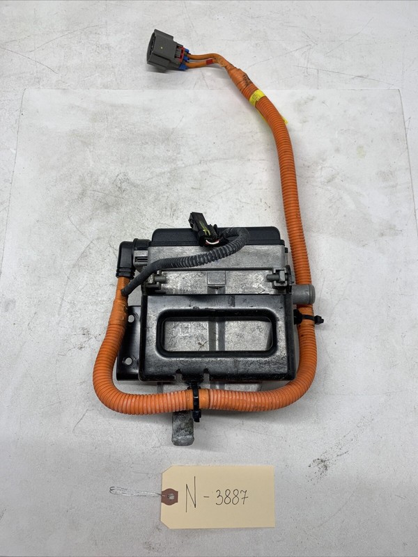 2012-2016 TESLA MODEL S ELECTRIC BATTERY HEATER WITH CONNECTOR OEM 3887 B88