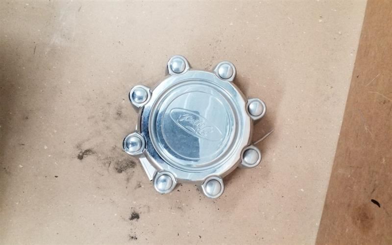 Wheel Cover HubCap With Center Hole Fits 99-05 FORD F250SD PICKUP 234968