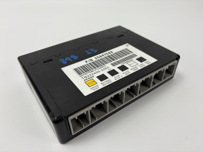2008-2011 Buick Lucerne Body Control Module BCM Chassis Computer OEM 25847588