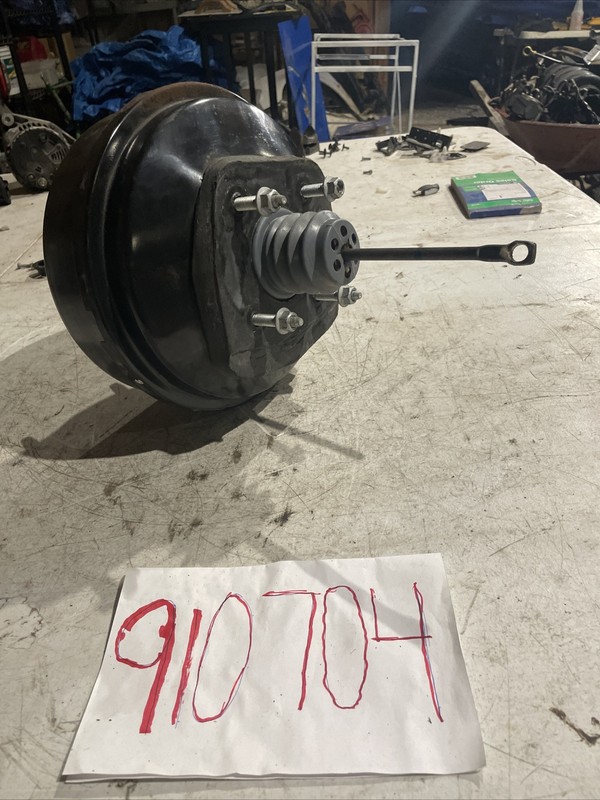 2006 - 2011CADILLAC DTS POWER BRAKE BOOSTER