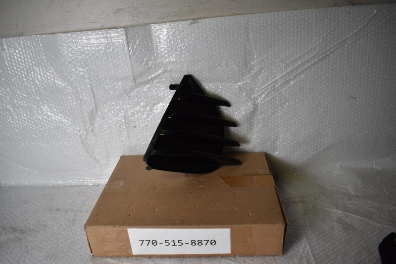 TOYOTA COROLLA RIGHT SIDE FOG LIGHT COVER 2016-2019 OEM 81481-02680-B