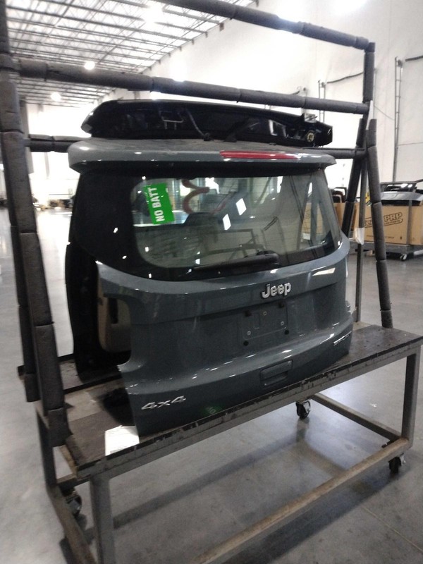 Used Deck Lid fits: 2018 Jeep Renegade wiper spoiler rear view camera light tint
